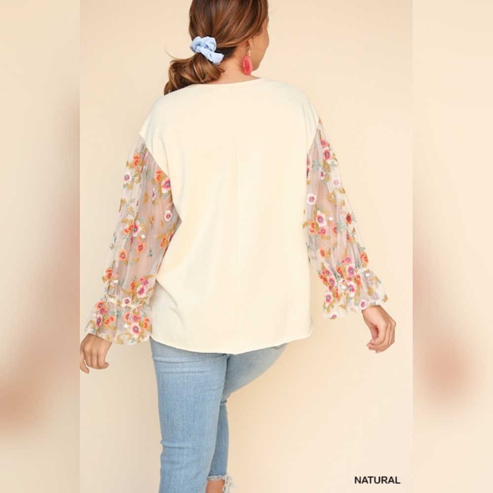 Floral embroidered sheer sleeve top - Picture 3 of 4